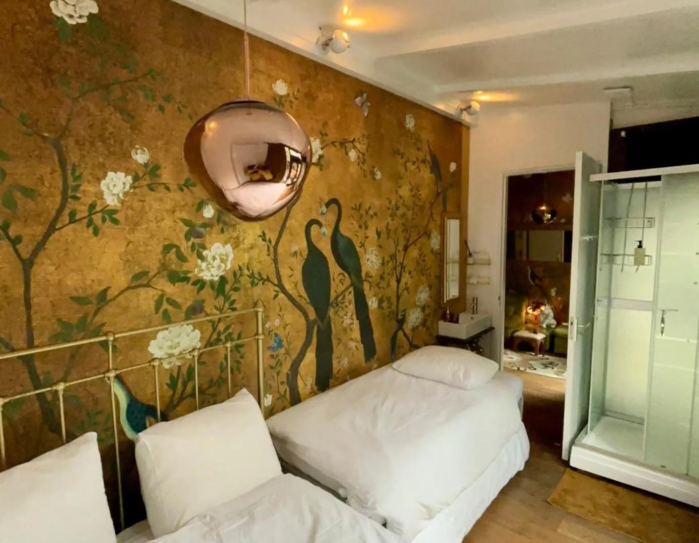 Beautiful Apartment With Asian Style Bedroom Near Rai & Center アムステルダム 0*,  オランダ